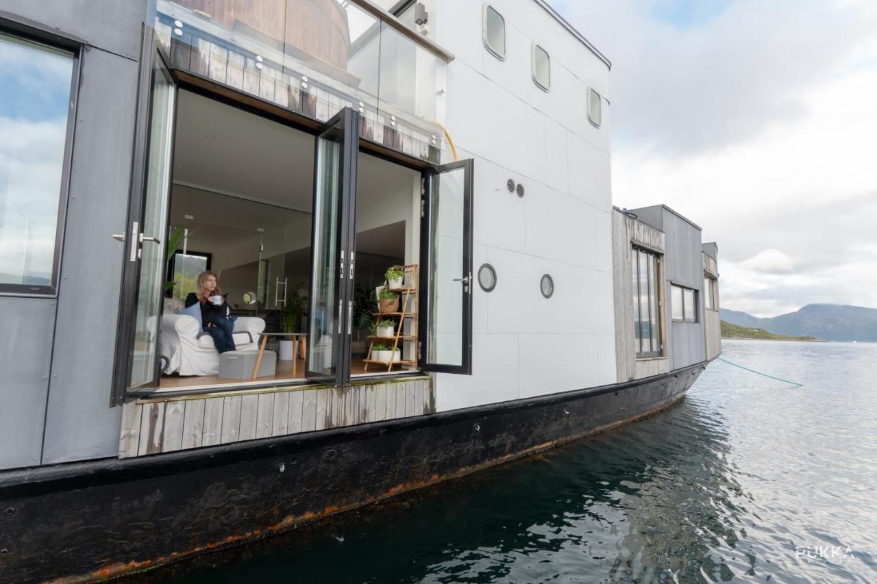 Volda Floating Home Kvaloya エクステリア 写真