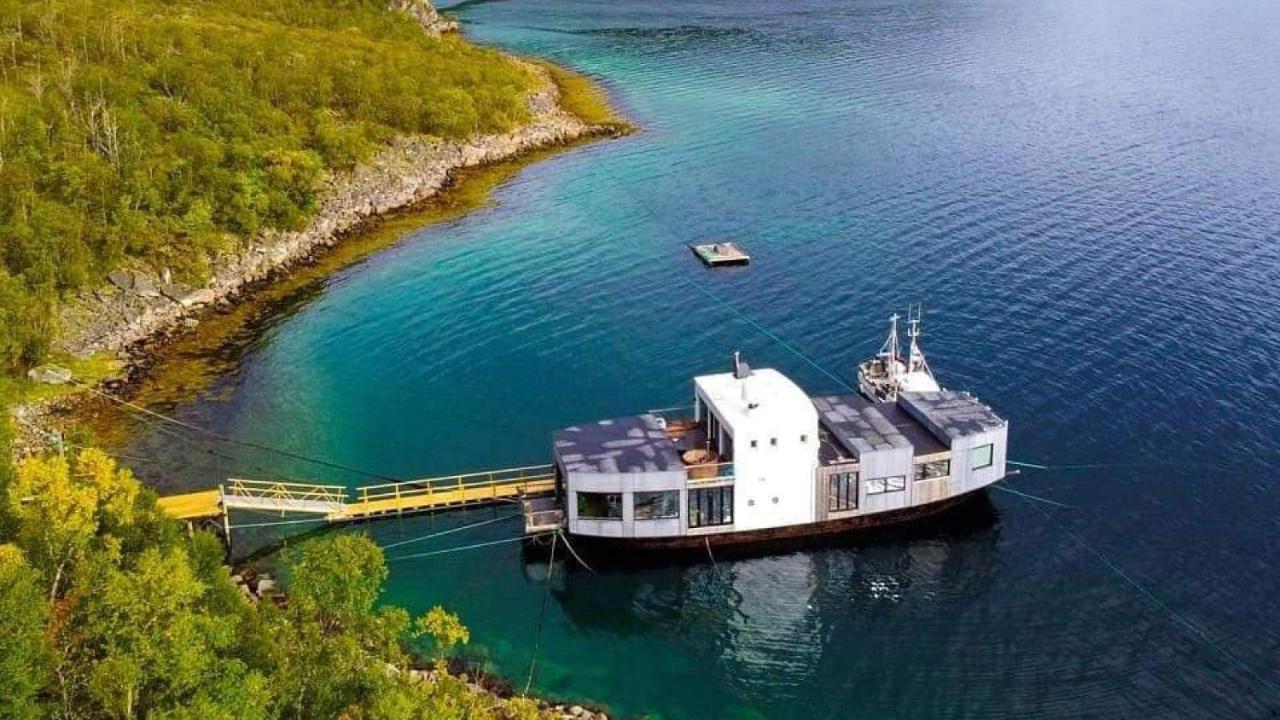 Volda Floating Home Kvaloya エクステリア 写真